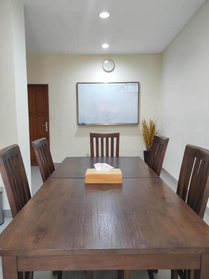 Jambuluwuk Residence Blok M ジャカルタ エクステリア 写真