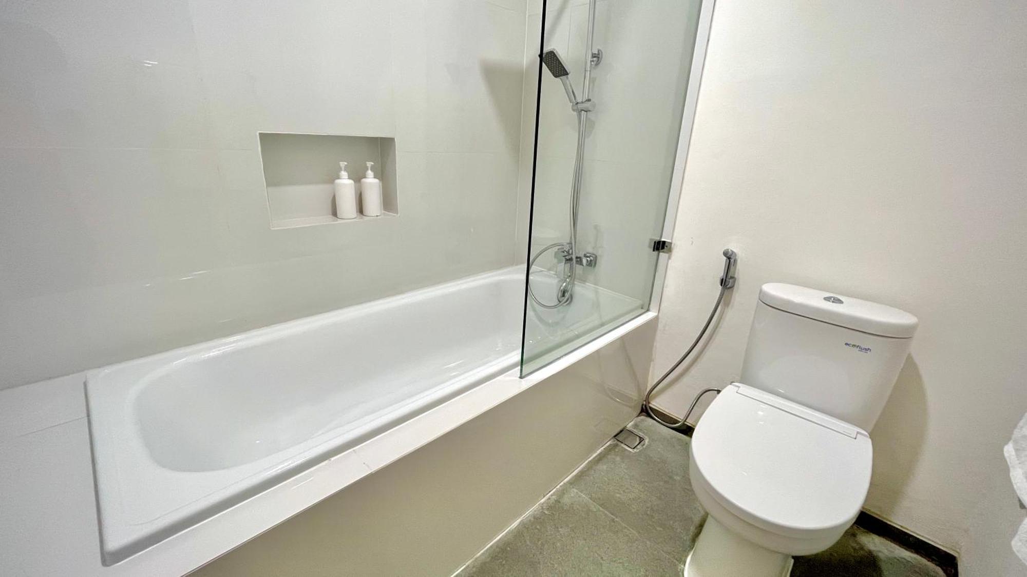 Jambuluwuk Residence Blok M ジャカルタ エクステリア 写真
